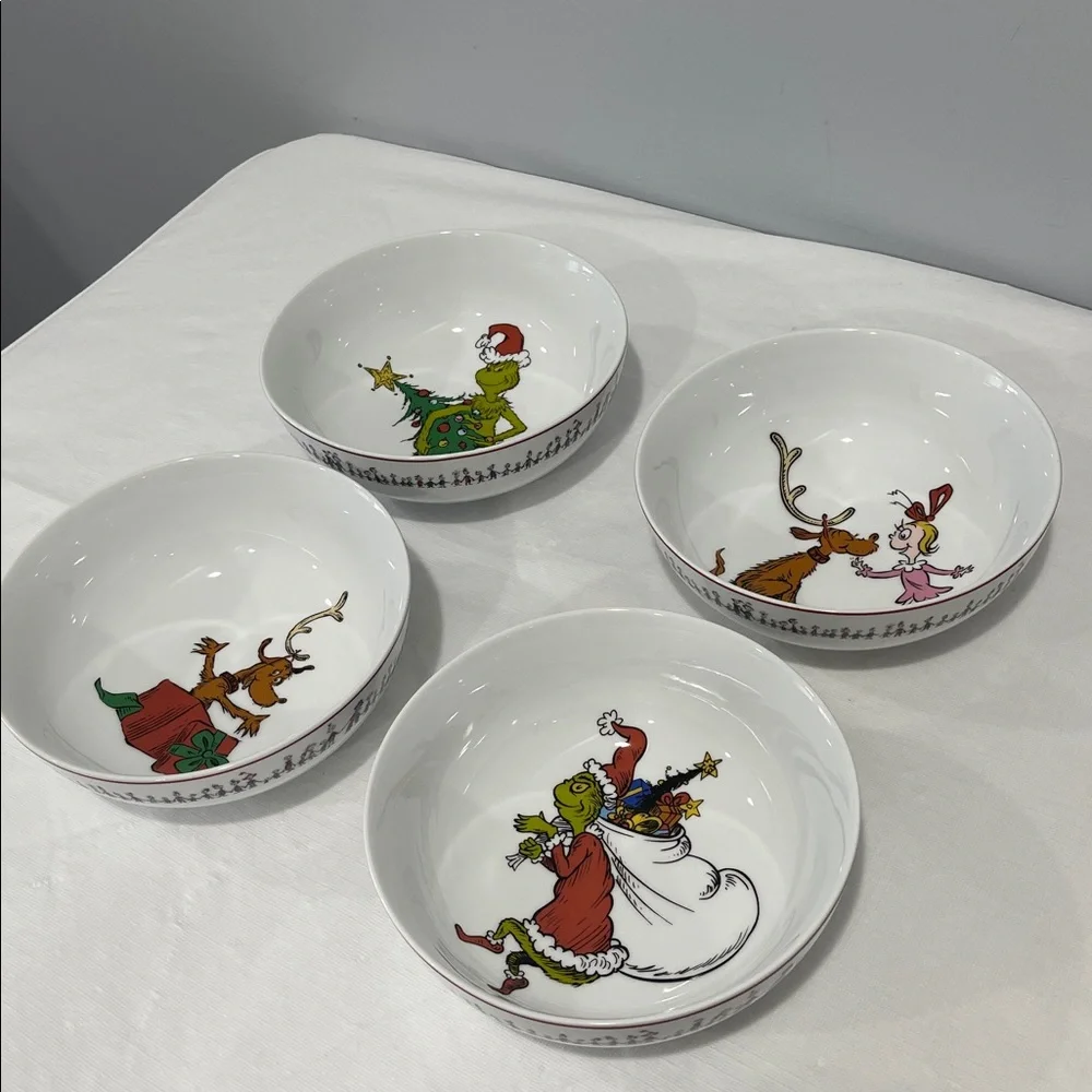 Williams Sonoma Dr. Seuss The Grinch Christmas Porcelain Cereal Bowls Set of 4